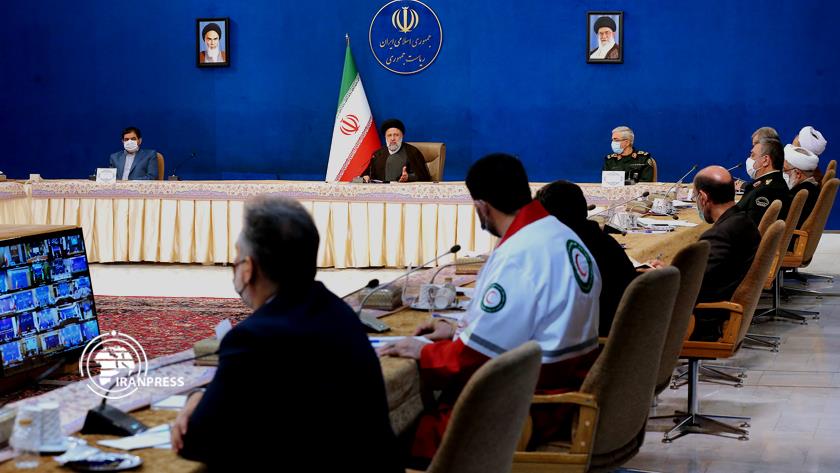 Iranpress: It is necessary to improve conditions, observe health protocols, continue strict monitoring: Pres. Raisi