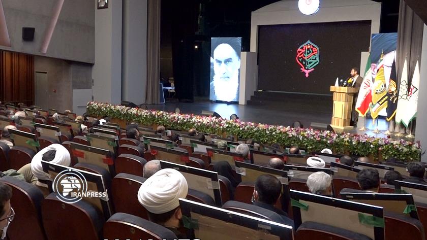 Iranpress: 2nd National Festival of Fath Translators ends in Tehran