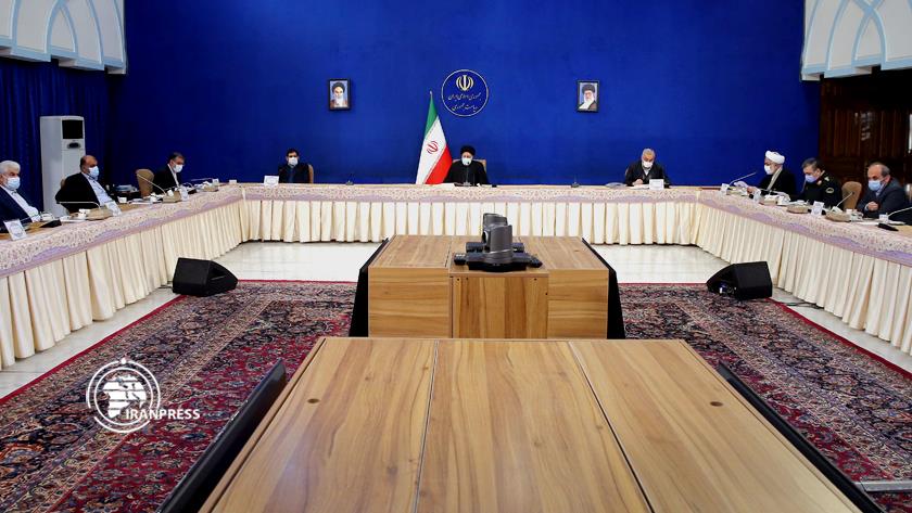 Iranpress: Receiving COVID booster shot must be explained to people : Pres. Raisi