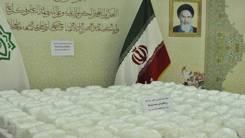 Iranpress: Iran dismantles two international drug trafficking gangs
