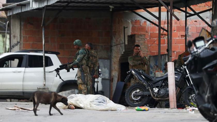 Iranpress: Shootout at Brazilian city favela leaves 8 people dead