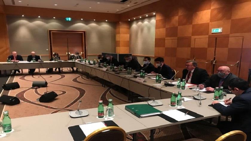 Iranpress: Russian envoy: significant progress is made in Vienna talks