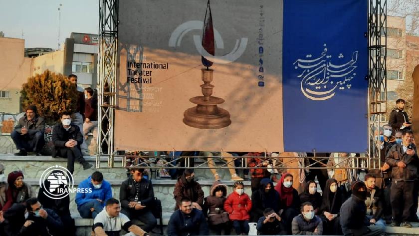 Iranpress: 8th day of 40th Fajr Int