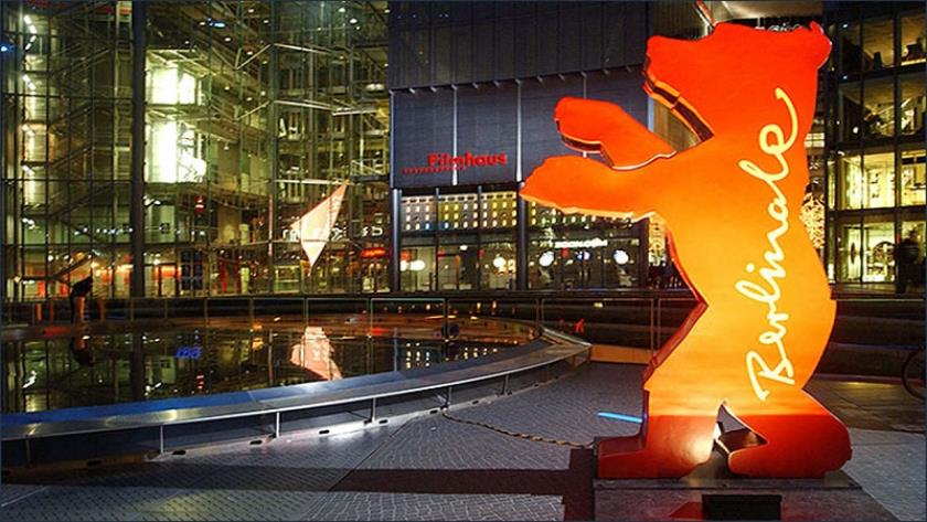 Iranpress: Three Iranian films win awards at Berlin Film Festival