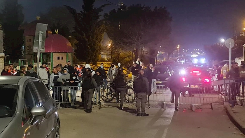 Iranpress: Palestinians in Al-Quds at risk of displacement