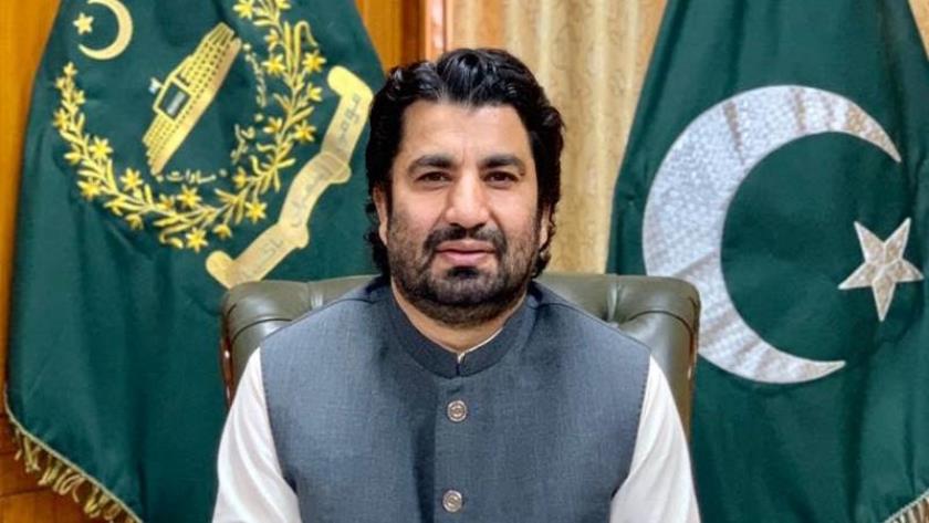 Iranpress: Senior Pakistani parliamentarian heads for Iran