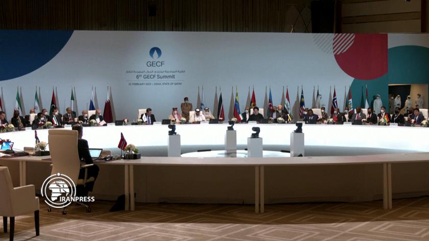 Iranpress: Active economic diplomacy during Iranian president