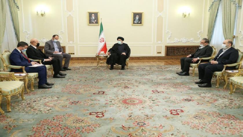 Iranpress: Raisi emphasises on unity of Muslims to counter Israel