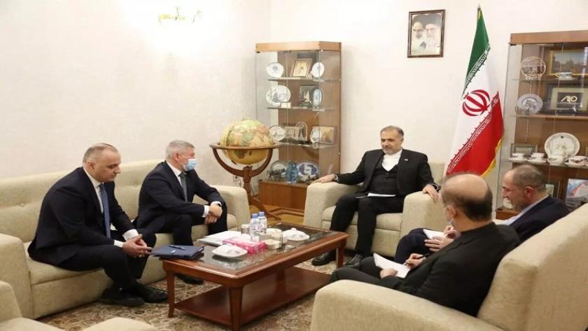 Iranpress: Iran Russia review railway cooperation