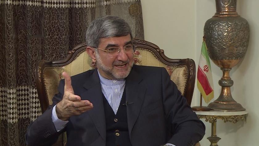 Iranpress: US hinders regional cooperation with Lebanon