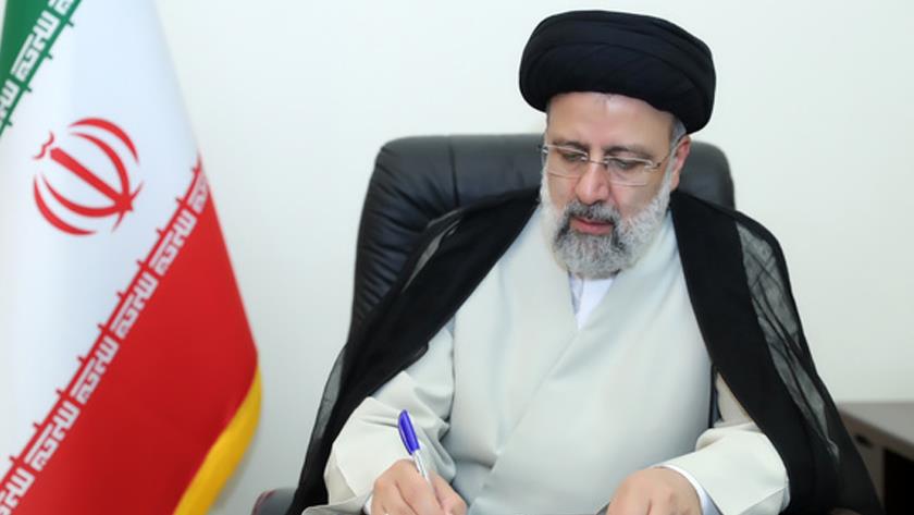 Iranpress: Raisi felicitates 30th anniv. of establishment of Iran-Azerbaijan diplomatic ties