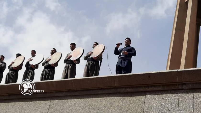 Iranpress: Hamedan, ancient civilization, celebrates Iranian Nowruz