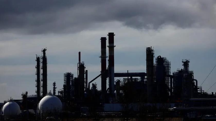 Iranpress: TotalEnergies to stop buying oil from Russia