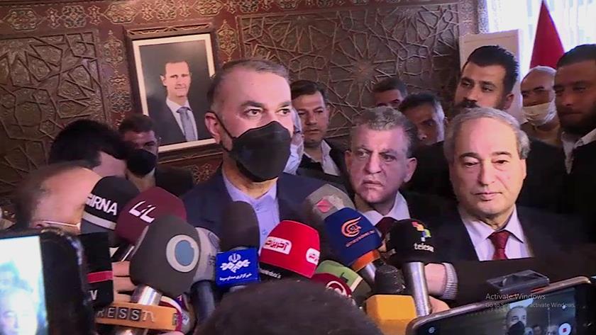 Iranpress: Iran, Syria in a united front, FM says