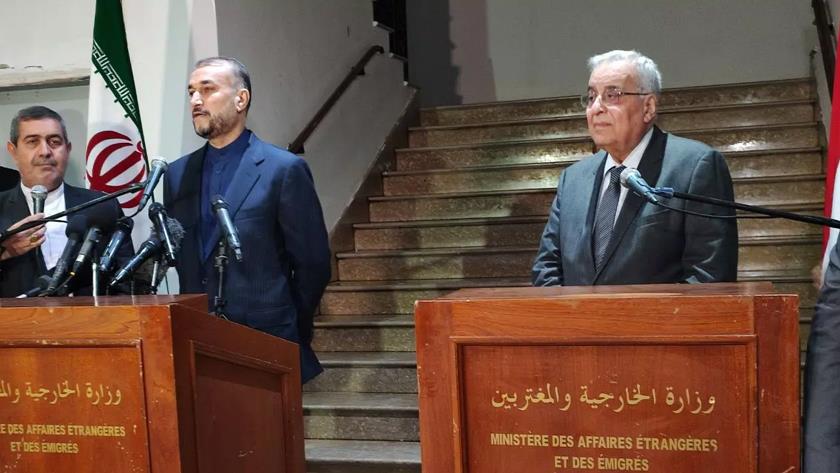 Iranpress: Iran FM advises US to act rationally in order to reach agreement 