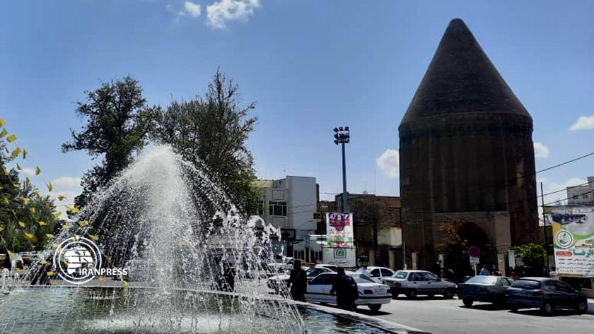 Iranpress: Tourist train of Varamin tour starts its trip 
