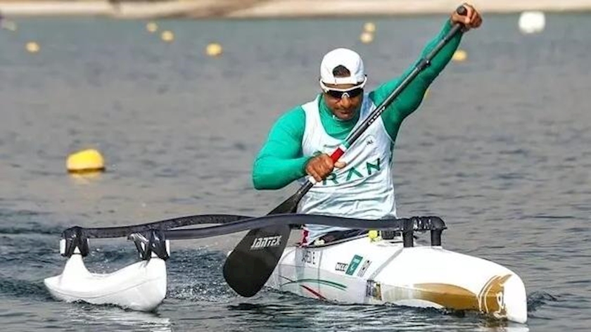 Iranpress: Iranian athletes shine in Paracanoe Asian Championship