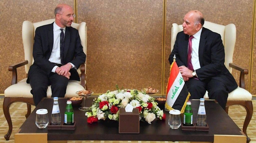 Iranpress: Iraqi FM: Baghdad following policy of de-escalation in region