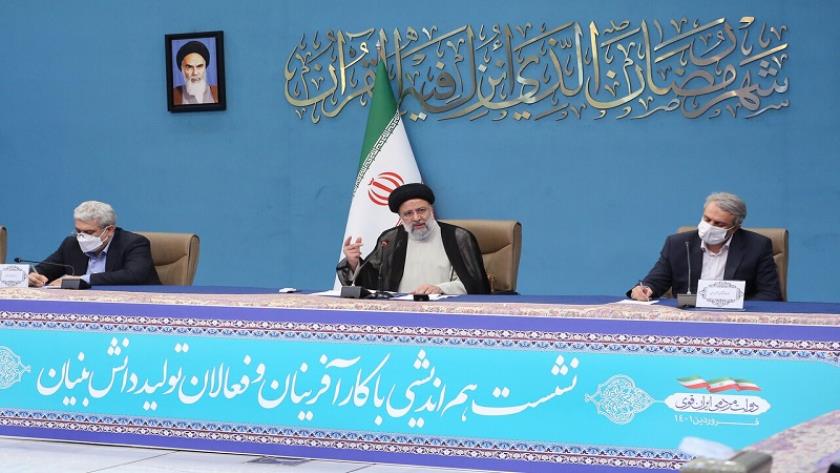 Iranpress: Knowledge-based economics requires knowledge-based management 