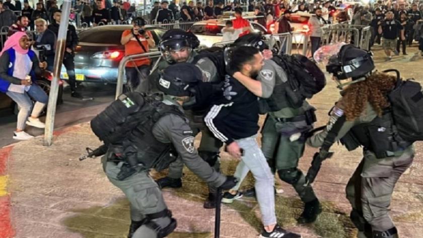 Iranpress: Israeli forces attack Palestinians in Jenin