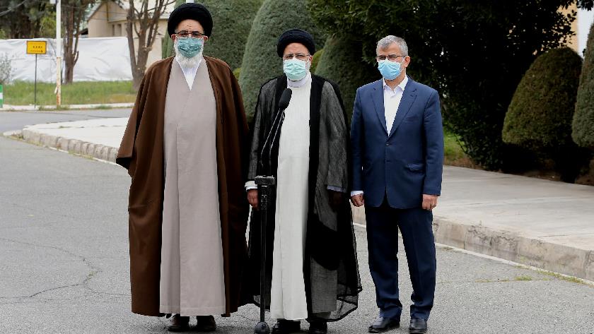 Iranpress: Raisi names Alborz province 