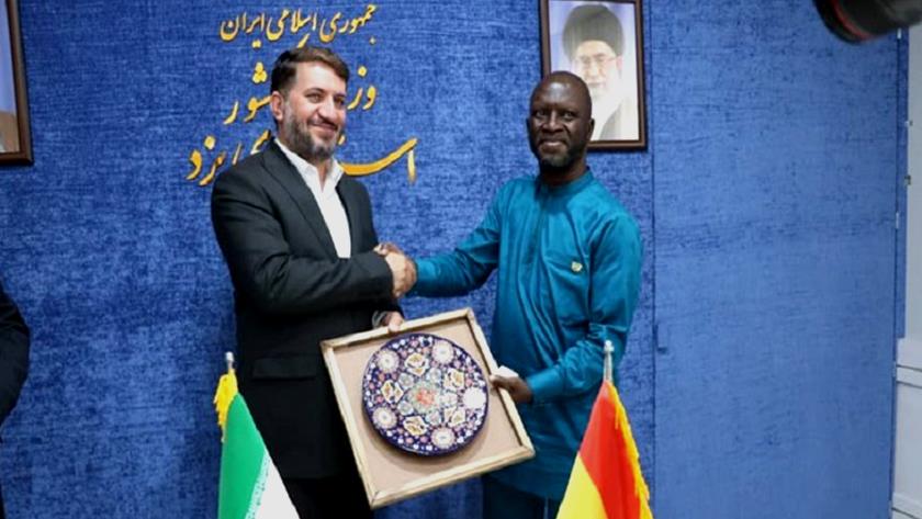 Iranpress: Iran
