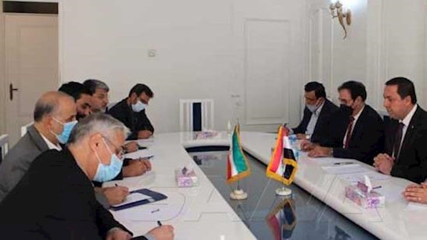 Iranpress: Iran, Syria to boost economic, trade and investment cooperation