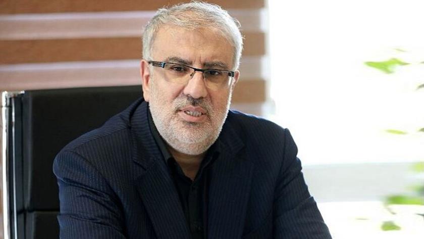 Iranpress: Iranian knowledge-based companies ready to cooperate with oil sector