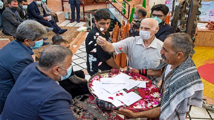 Iranpress: Traditional fundraising ceremony held to release prisoners