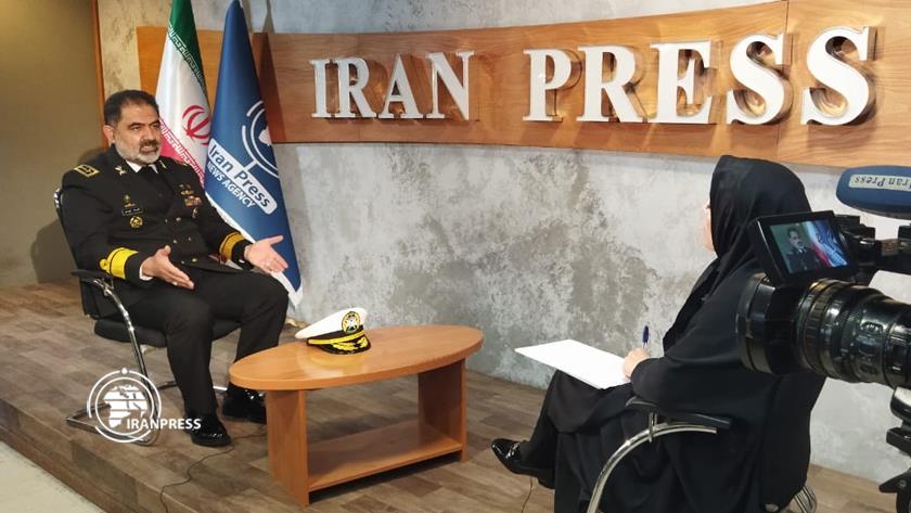 Iranpress: Cmdr. Irani: Navy confronts sanctions and threats