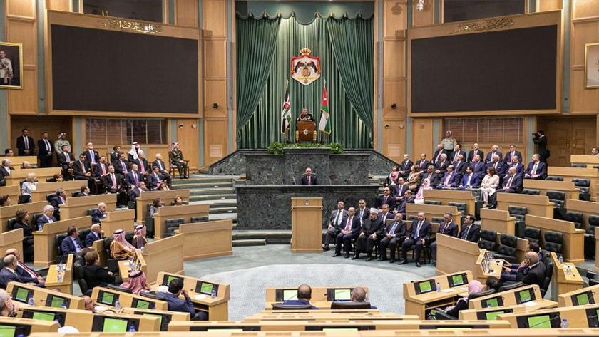 Iranpress: Jordanian lawmakers call for severing ties with Israel regime