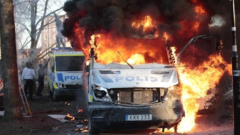 Iranpress: Sweden hit by fourth day of unrest over planned Quran desecration