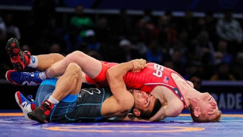 Iranpress: Iran wins four gold medals in Asian Wrestling Championship