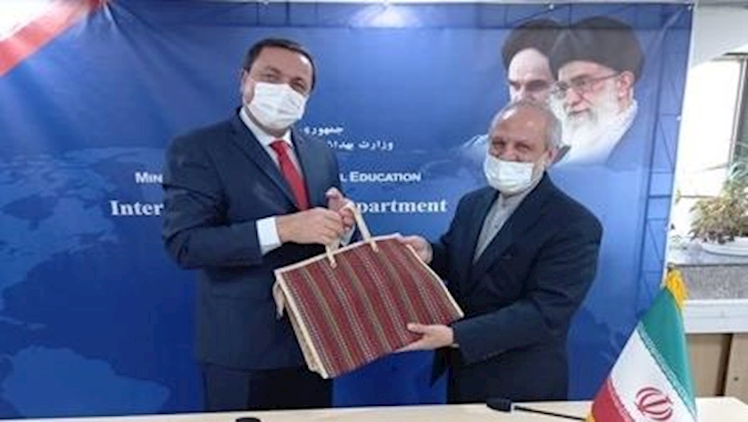 Iranpress: Iran-Syria to enhance cooperation in health sector