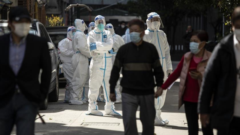 Iranpress: Shanghai reports record daily COVID deaths