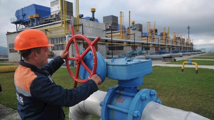 Iranpress: Energy sanctions are hurting Europe more than Russia: Paper