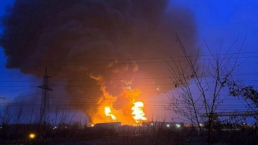 Iranpress: Two powerful blasts heard in Russian city near Ukraine border