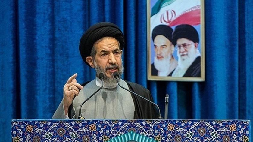 Iranpress: Cleric: Israeli regime under siege by Resistance Front