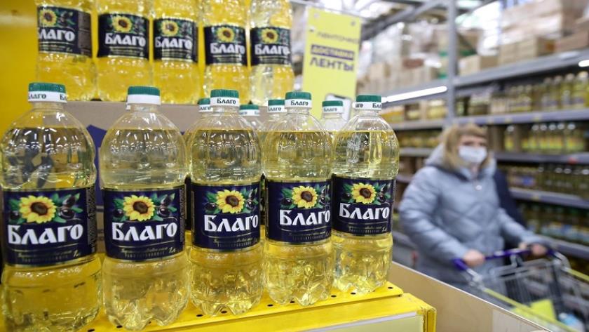 Iranpress: Global food prices still near record highs in April