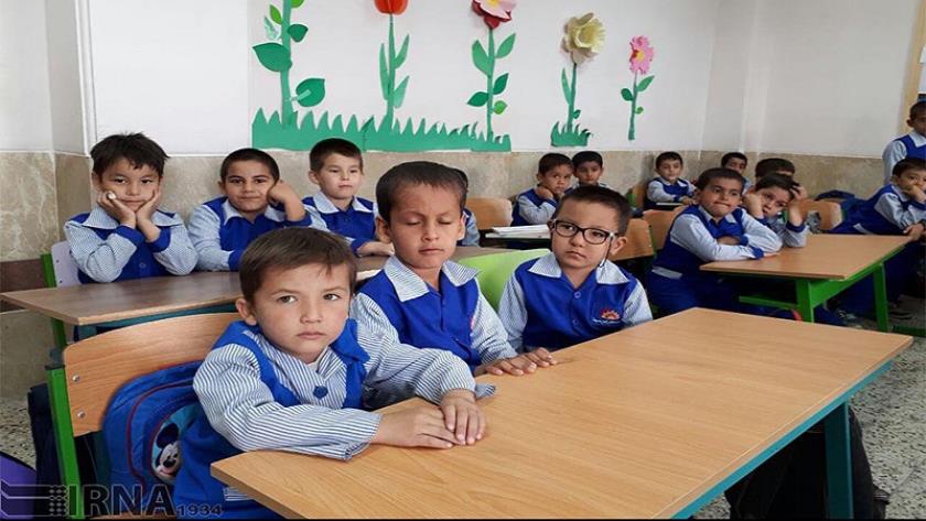 Iranpress: More than half a million foreign students study in Iran