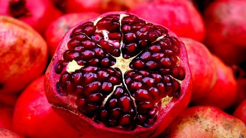 Iranpress: Pomegranate; What Iran is known for