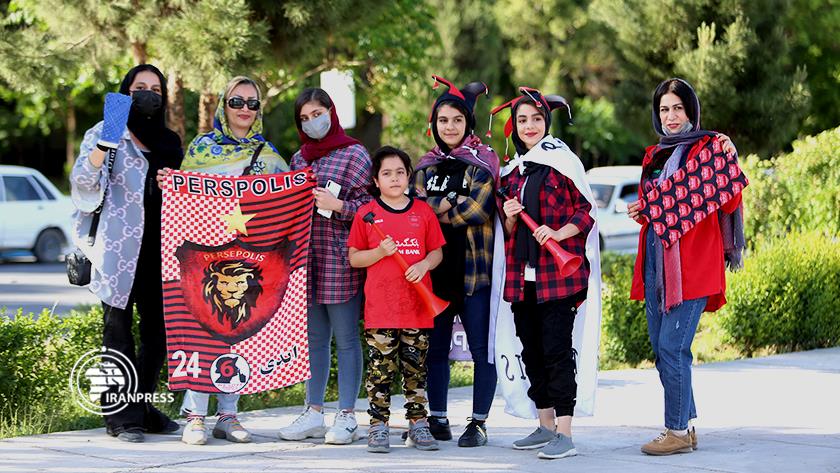 Iranpress: Zobahan-Persepolis match in photo