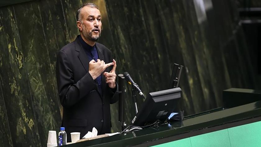 Iranpress: Iran FM criticizes water policy of Turkey, Afghanistan