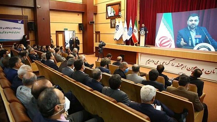 Iranpress: Iran connects 600 villages to communication network