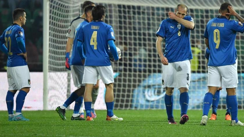 Iranpress: Italy searches for hope to play in world cup