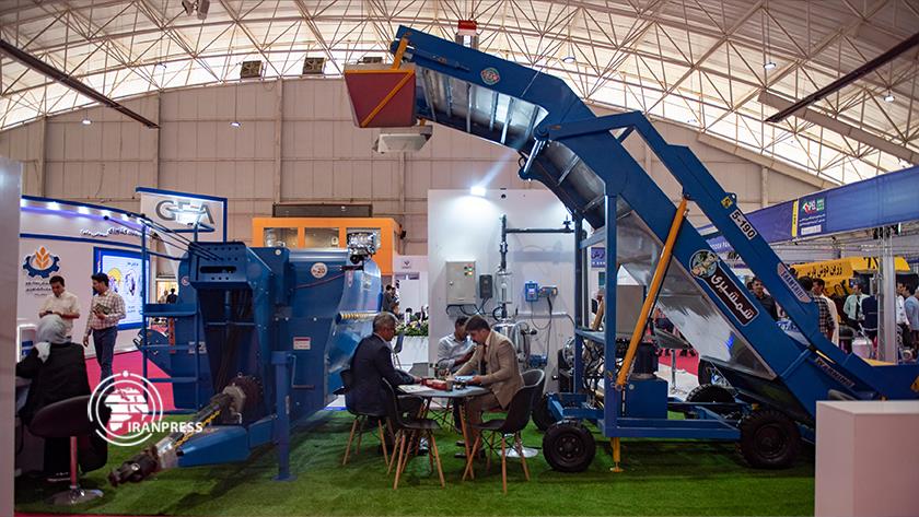 Iranpress: Fars Expo, a host for livestock, Poultry industry in Persian Gulf market