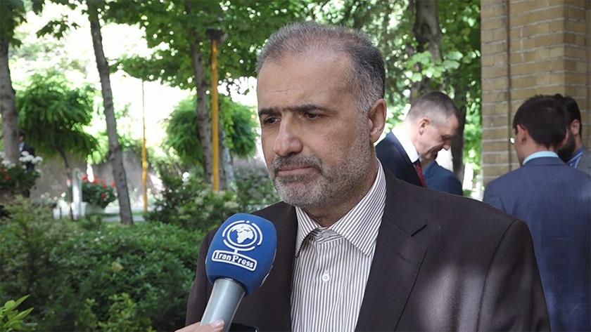Iranpress: Iran, Russia decisive to use Rubles, Rials for trade