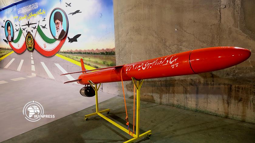 Iranpress: Iran Army unveils 