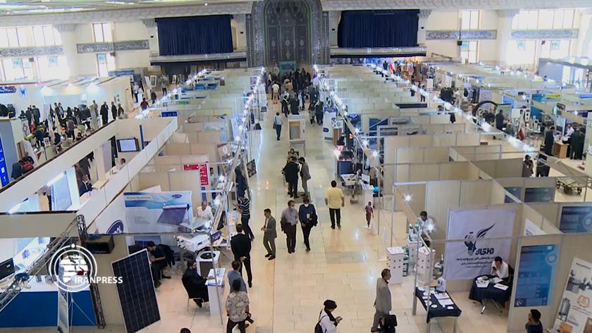 Iranpress: Iran holds national, scientific event 