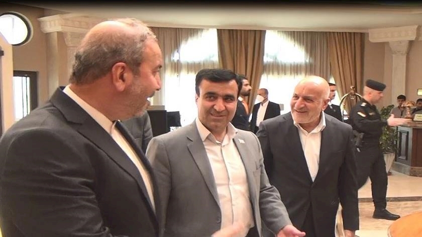 Iranpress: Iranian official stresses on Tehran-Baghdad cooperation to control dust pollution